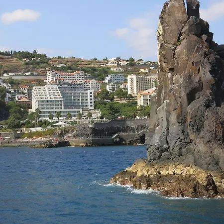 Отель Melia Madeira Mare Фуншал