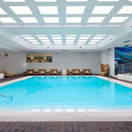 Отель Melia Madeira Mare
