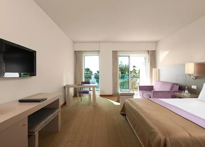 Melia Madeira Mare מלון פונשל